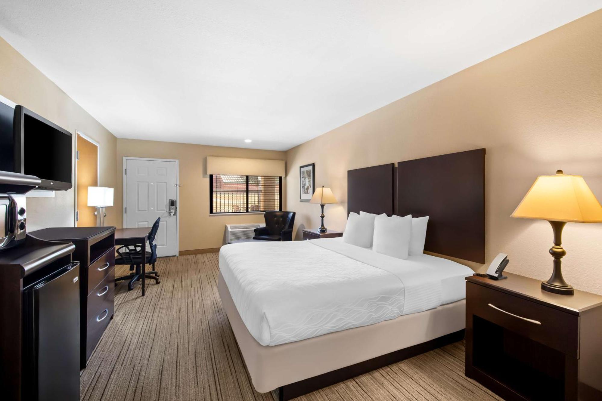 Best Western Cedar Inn Cedar Park Bagian luar foto