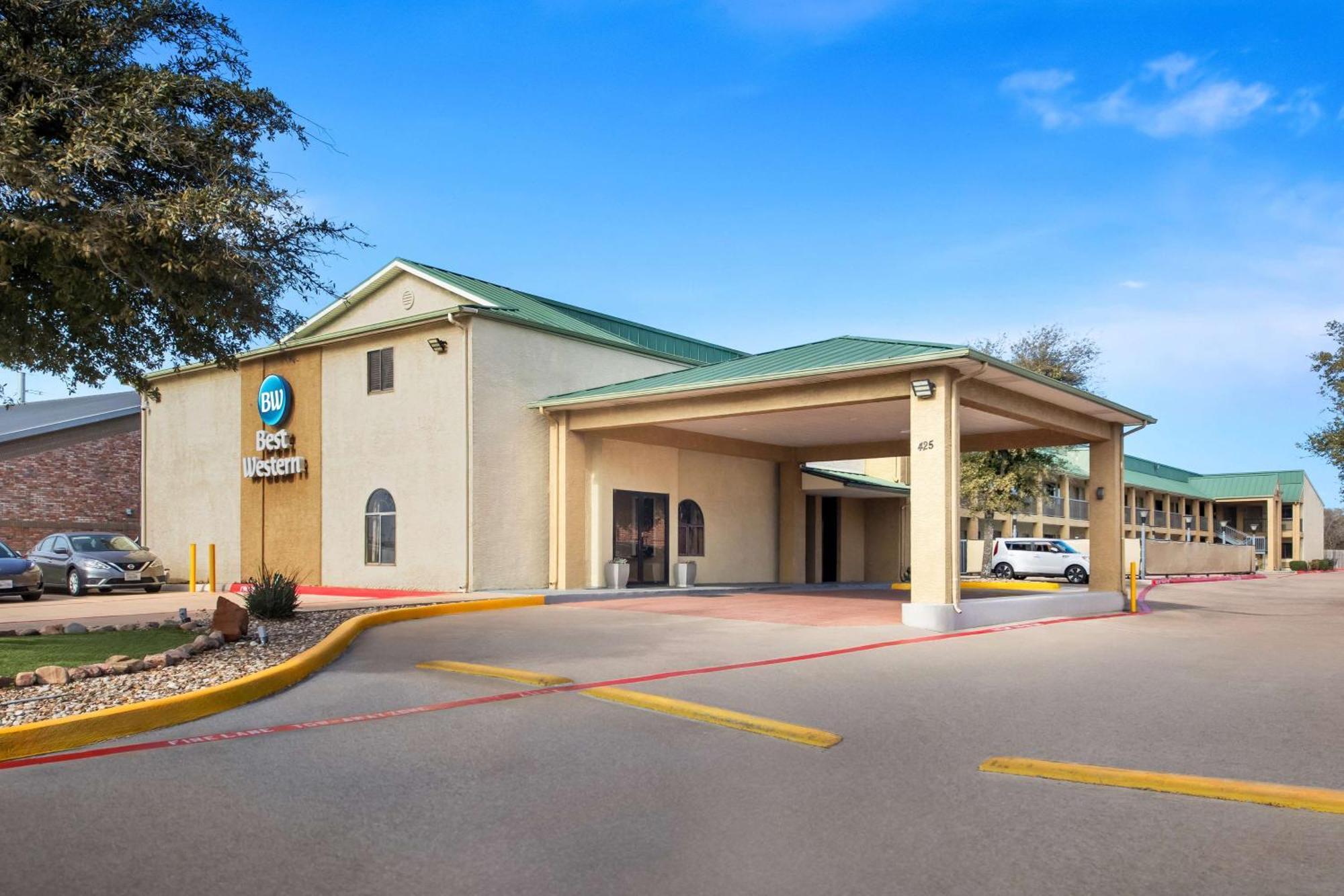 Best Western Cedar Inn Cedar Park Bagian luar foto